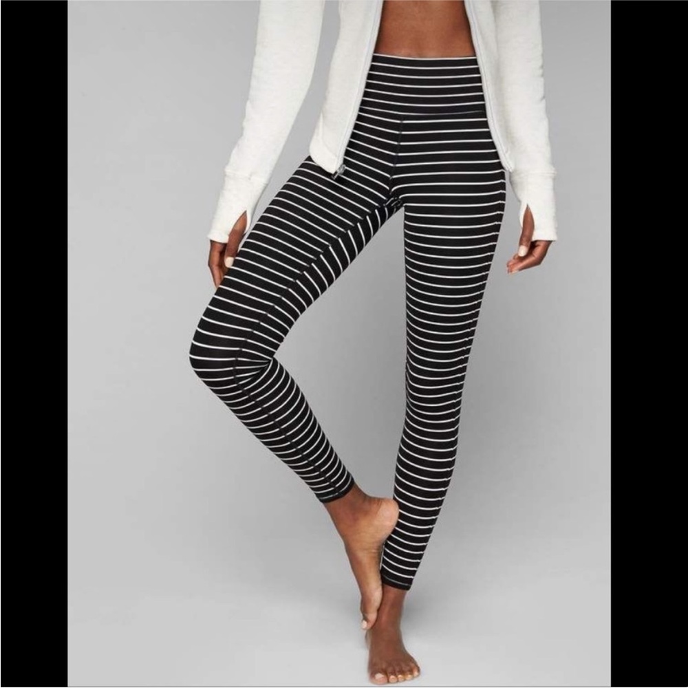 Athleta Stripe Black and White Leggings Yoga Pilates Athletic 7/8 Length